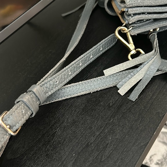 Roots Grey Pebbled Leather Multipocket Crossbody Bag Vintage - Picture 12 of 17